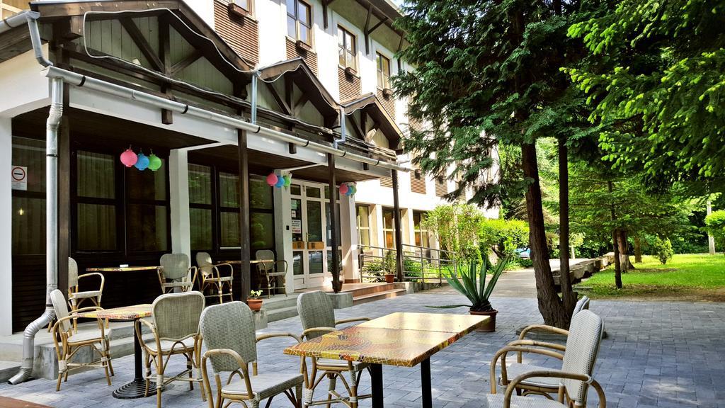 Salgo Hotel Salgótarján Bagian luar foto