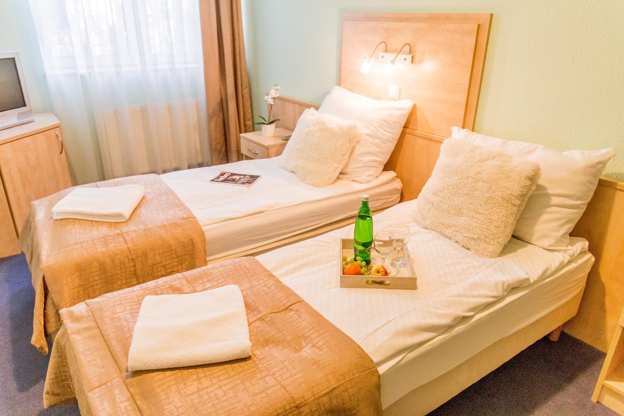 Salgo Hotel Salgótarján Bagian luar foto