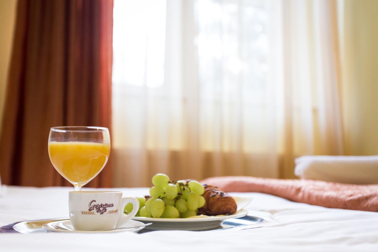 Salgo Hotel Salgótarján Bagian luar foto