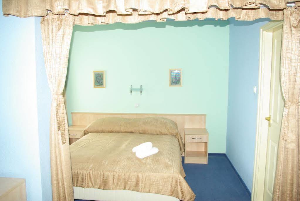 Salgo Hotel Salgótarján Bagian luar foto