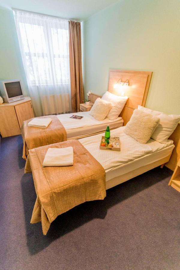 Salgo Hotel Salgótarján Bagian luar foto